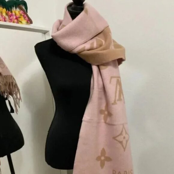 Louis Vuitton Pink and Tan Scarf - Picture 2 of 4
